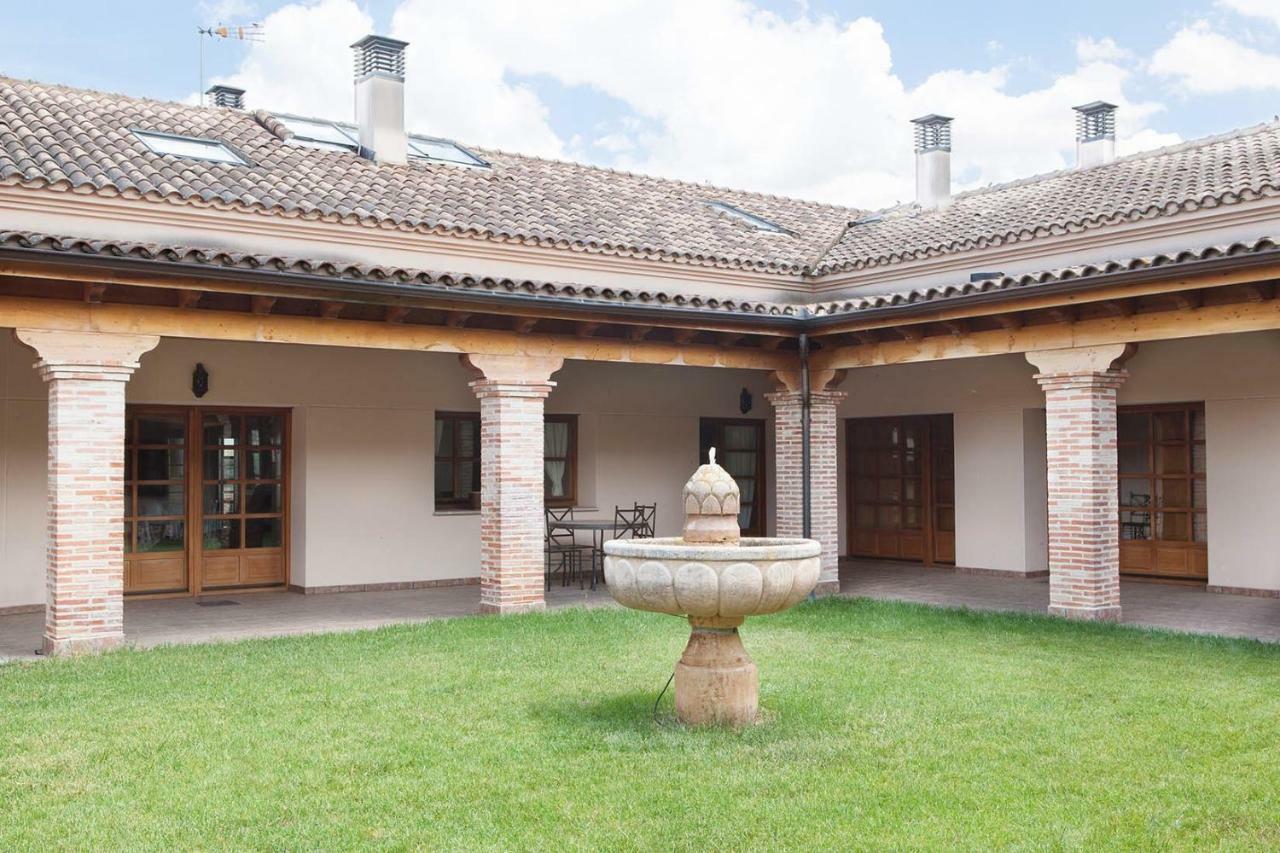 Maison d'hôtes Casa Roble à Almenara de Tormes Extérieur photo